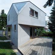 ArchitektInnen / KünstlerInnen: THALERTHALER ARCHITEKTEN ZTGMBH<br>Projekt: Haus Z.<br>Aufnahmedatum: 08/06<br>Format: 6x9cm C-Dia<br>Lieferformat: Dia-Duplikat, Scan 300 dpi<br>Bestell-Nummer: 060810-05<br>