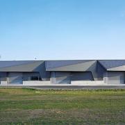 ArchitektInnen / KünstlerInnen: Anton Mayerhofer, Pichler & Traupmann Architekten ZT GmbH, 3:0 Landschaftsarchitektur Gachowetz Luger Zimermann OG<br>Projekt: Esterhazy Winery<br>Aufnahmedatum: 09/06<br>Format: 6x9cm C-Dia<br>Lieferformat: Dia-Duplikat, Scan 300 dpi<br>Bestell-Nummer: 060914-08<br>