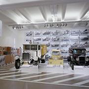 ArchitektInnen / KünstlerInnen: BWM Architekten<br>Projekt: Spurwechsel-Ausstellung im TMW<br>Aufnahmedatum: 10/06<br>Format: 6x9cm C-Neg<br>Lieferformat: C-Print, Scan 300 dpi<br>Bestell-Nummer: 061011-07<br>