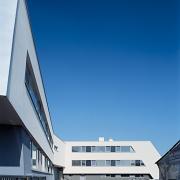 ArchitektInnen / KünstlerInnen: Roger Karré<br>Projekt: Bürogebäude Hinteregger<br>Aufnahmedatum: 10/06<br>Format: 6x9cm C-Dia<br>Lieferformat: Dia-Duplikat, Scan 300 dpi<br>Bestell-Nummer: 061010-10<br>