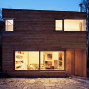 ArchitektInnen / KünstlerInnen: THALERTHALER ARCHITEKTEN ZTGMBH<br>Projekt: Haus R.<br>Aufnahmedatum: 11/06<br>Format: 6x9cm C-Dia<br>Lieferformat: Dia-Duplikat, Scan 300 dpi<br>Bestell-Nummer: 061006-15<br>