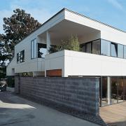 ArchitektInnen / KünstlerInnen: t-hoch-n Ziviltechniker GmbH<br>Projekt: Haus F.<br>Aufnahmedatum: 10/06<br>Format: 6x9cm C-Dia<br>Lieferformat: Dia-Duplikat, Scan 300 dpi<br>Bestell-Nummer: 061020-05<br>