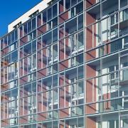 ArchitektInnen / KünstlerInnen: Georg W. Reinberg, Peter Thalbauer<br>Projekt: Wohnbau Thürnlhofstraße<br>Aufnahmedatum: 12/06<br>Format: 6x9cm C-Dia<br>Lieferformat: Dia-Duplikat, Scan 300 dpi<br>Bestell-Nummer: 061214-01<br>