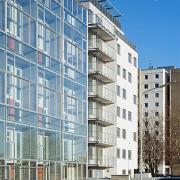 ArchitektInnen / KünstlerInnen: Georg W. Reinberg, Peter Thalbauer<br>Projekt: Wohnbau Thürnlhofstraße<br>Aufnahmedatum: 12/06<br>Format: 6x9cm C-Dia<br>Lieferformat: Dia-Duplikat, Scan 300 dpi<br>Bestell-Nummer: 061214-10<br>
