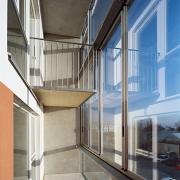 ArchitektInnen / KünstlerInnen: Georg W. Reinberg, Peter Thalbauer<br>Projekt: Wohnbau Thürnlhofstraße<br>Aufnahmedatum: 12/06<br>Format: 6x9cm C-Dia<br>Lieferformat: Dia-Duplikat, Scan 300 dpi<br>Bestell-Nummer: 061214-27<br>