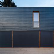 ArchitektInnen / KünstlerInnen: nonconform zt gmbh<br>Projekt: Villa Franz-Klaudia<br>Aufnahmedatum: 01/07<br>Format: 6x9cm C-Dia<br>Lieferformat: Dia-Duplikat, Scan 300 dpi<br>Bestell-Nummer: 070114-02B<br>