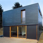 ArchitektInnen / KünstlerInnen: nonconform zt gmbh<br>Projekt: Villa Franz-Klaudia<br>Aufnahmedatum: 01/07<br>Format: 6x9cm C-Dia<br>Lieferformat: Dia-Duplikat, Scan 300 dpi<br>Bestell-Nummer: 070114-03B<br>