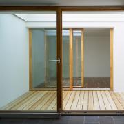 ArchitektInnen / KünstlerInnen: nonconform zt gmbh<br>Projekt: Villa Franz-Klaudia<br>Aufnahmedatum: 01/07<br>Format: 6x9cm C-Dia<br>Lieferformat: Dia-Duplikat, Scan 300 dpi<br>Bestell-Nummer: 070114-12<br>