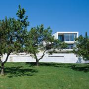 ArchitektInnen / KünstlerInnen: Pichler & Traupmann Architekten ZT GmbH<br>Projekt: Haus Ö.<br>Aufnahmedatum: 04/07<br>Format: 6x9cm C-Dia<br>Lieferformat: Dia-Duplikat, Scan 300 dpi<br>Bestell-Nummer: 070427-03<br>