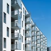 ArchitektInnen / KünstlerInnen: Martin Kohlbauer<br>Projekt: WHA Thürnlhofstraße<br>Aufnahmedatum: 06/07<br>Format: 6x9cm C-Dia<br>Lieferformat: Dia-Duplikat, Scan 300 dpi<br>Bestell-Nummer: 070619-10<br>
