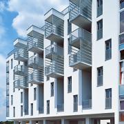 ArchitektInnen / KünstlerInnen: Martin Kohlbauer<br>Projekt: WHA Thürnlhofstraße<br>Aufnahmedatum: 06/07<br>Format: 6x9cm C-Dia<br>Lieferformat: Dia-Duplikat, Scan 300 dpi<br>Bestell-Nummer: 070619-14<br>