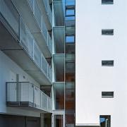 ArchitektInnen / KünstlerInnen: Martin Kohlbauer<br>Projekt: WHA Thürnlhofstraße<br>Aufnahmedatum: 06/07<br>Format: 6x9cm C-Dia<br>Lieferformat: Dia-Duplikat, Scan 300 dpi<br>Bestell-Nummer: 070619-18<br>