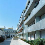 ArchitektInnen / KünstlerInnen: Treberspurg & Partner Architekten ZT GmbH<br>Projekt: Wohnhausanlage Roschégasse/Pantucekgasse<br>Aufnahmedatum: 07/07<br>Format: 6x9cm C-Dia<br>Lieferformat: Dia-Duplikat, Scan 300 dpi<br>Bestell-Nummer: 070726-06<br>