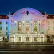ArchitektInnen / KünstlerInnen: Ferdinand Fellner, Hermann Helmer, Victoria Coeln<br>Projekt: Wiener Konzerthaus<br>Aufnahmedatum: 08/07<br>Format: 6x9cm C-Neg<br>Lieferformat: C-Print, Scan 300 dpi<br>Bestell-Nummer: 070813-02V2<br>