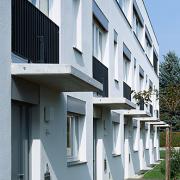 ArchitektInnen / KünstlerInnen: Johannes Zieser<br>Projekt: WHA Blindenmarkt<br>Aufnahmedatum: 10/07<br>Format: 6x9cm C-Dia<br>Lieferformat: Dia-Duplikat, Scan 300 dpi<br>Bestell-Nummer: 071008-12<br>