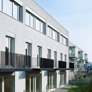 ArchitektInnen / KünstlerInnen: Johannes Zieser<br>Projekt: WHA Blindenmarkt<br>Aufnahmedatum: 10/07<br>Format: 6x9cm C-Dia<br>Lieferformat: Dia-Duplikat, Scan 300 dpi<br>Bestell-Nummer: 071008-14<br>
