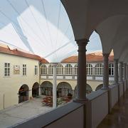 ArchitektInnen / KünstlerInnen: Johannes Zieser<br>Projekt: Landesausstellung St.Peter i.d. Au<br>Aufnahmedatum: 10/07<br>Format: 6x9cm C-Dia<br>Lieferformat: Dia-Duplikat, Scan 300 dpi<br>Bestell-Nummer: 071010-04<br>