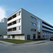 ArchitektInnen / KünstlerInnen: Patricia Zacek, kub a Karl und Bremhorst Architekten, WGA ZT GmbH, Anna Detzlhofer<br>Projekt: Wohnpark Erzherzog Carl<br>Aufnahmedatum: 01/08<br>Format: 6x9cm C-Dia<br>Lieferformat: Dia-Duplikat, Scan 300 dpi<br>Bestell-Nummer: 080121-06<br>