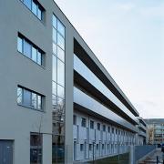ArchitektInnen / KünstlerInnen: Patricia Zacek, kub a Karl und Bremhorst Architekten, WGA ZT GmbH, Anna Detzlhofer<br>Projekt: Wohnpark Erzherzog Carl<br>Aufnahmedatum: 01/08<br>Format: 6x9cm C-Dia<br>Lieferformat: Dia-Duplikat, Scan 300 dpi<br>Bestell-Nummer: 080121-07<br>