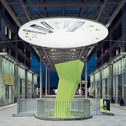 ArchitektInnen / KünstlerInnen: Johannes Zieser<br>Projekt: Wegeleitsystem Landhausviertel<br>Aufnahmedatum: 02/08<br>Format: 6x9cm C-Neg<br>Lieferformat: C-Print, Scan 300 dpi<br>Bestell-Nummer: 080205-46<br>