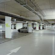 ArchitektInnen / KünstlerInnen: Johannes Zieser<br>Projekt: Wegeleitsystem Landhausviertel<br>Aufnahmedatum: 02/08<br>Format: 6x9cm C-Neg<br>Lieferformat: C-Print, Scan 300 dpi<br>Bestell-Nummer: 080205-38<br>