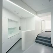 ArchitektInnen / KünstlerInnen: Erwin Steiner<br>Projekt: OeKB Foyer Finanzdaten<br>Aufnahmedatum: 03/08<br>Format: 6x9cm C-Neg<br>Lieferformat: C-Print, Scan 300 dpi<br>Bestell-Nummer: 080301-04<br>
