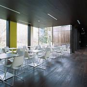 ArchitektInnen / KünstlerInnen: AllesWirdGut Architektur ZT GmbH, 3:0 Landschaftsarchitektur Gachowetz Luger Zimermann OG<br>Projekt: Schloss Lackenbach<br>Aufnahmedatum: 03/08<br>Format: 6x9cm C-Dia<br>Lieferformat: Dia-Duplikat, Scan 300 dpi<br>Bestell-Nummer: 080307-15<br>