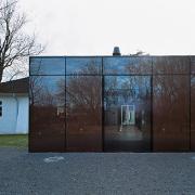 ArchitektInnen / KünstlerInnen: AllesWirdGut Architektur ZT GmbH, 3:0 Landschaftsarchitektur Gachowetz Luger Zimermann OG<br>Projekt: Schloss Lackenbach<br>Aufnahmedatum: 03/08<br>Format: 6x9cm C-Dia<br>Lieferformat: Dia-Duplikat, Scan 300 dpi<br>Bestell-Nummer: 080307-07<br>