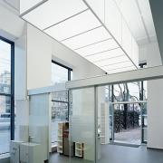 ArchitektInnen / KünstlerInnen: BWM Architekten<br>Projekt: BAWAG Hietzing<br>Aufnahmedatum: 02/08<br>Format: 6x9cm C-Neg<br>Lieferformat: C-Print, Scan 300 dpi<br>Bestell-Nummer: 080227-05<br>