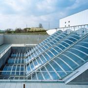 ArchitektInnen / KünstlerInnen: Otto Häuselmayer<br>Projekt: Pumpstation Kledering<br>Aufnahmedatum: 04/08<br>Format: 6x9cm C-Dia<br>Lieferformat: Dia-Duplikat, Scan 300 dpi<br>Bestell-Nummer: 080401-12<br>