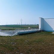 ArchitektInnen / KünstlerInnen: Otto Häuselmayer<br>Projekt: Pumpstation Kledering<br>Aufnahmedatum: 04/08<br>Format: 6x9cm C-Dia<br>Lieferformat: Dia-Duplikat, Scan 300 dpi<br>Bestell-Nummer: 080401-19<br>