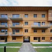 ArchitektInnen / KünstlerInnen: Johannes Kastner-Lanjus<br>Projekt: Waldsiedlung<br>Aufnahmedatum: 07/05<br>Format: 6x9cm C-Dia<br>Lieferformat: Dia-Duplikat, Scan 300 dpi<br>Bestell-Nummer: 050726-03<br>