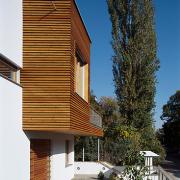 ArchitektInnen / KünstlerInnen: Johannes Kastner-Lanjus<br>Projekt: Haus E.<br>Aufnahmedatum: 10/06<br>Format: 6x9cm C-Dia<br>Lieferformat: Dia-Duplikat, Scan 300 dpi<br>Bestell-Nummer: 061027-05<br>