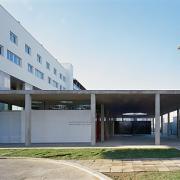 ArchitektInnen / KünstlerInnen: Walter Stelzhammer<br>Projekt: Seelsorgezentrum St.Katharina von Siena<br>Aufnahmedatum: 06/97<br>Format: 6x7cm C-Dia<br>Lieferformat: Dia-Duplikat, Scan 300 dpi<br>Bestell-Nummer: 970618-01<br>