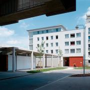 ArchitektInnen / KünstlerInnen: Walter Stelzhammer<br>Projekt: Seelsorgezentrum St.Katharina von Siena<br>Aufnahmedatum: 06/97<br>Format: 6x7cm C-Dia<br>Lieferformat: Dia-Duplikat, Scan 300 dpi<br>Bestell-Nummer: 970618-20<br>