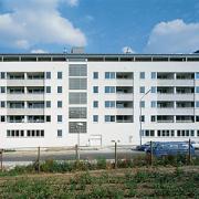 ArchitektInnen / KünstlerInnen: Walter Stelzhammer<br>Projekt: Wohnhausanlage am Leberberg<br>Aufnahmedatum: 09/97<br>Format: 6x9cm C-Dia<br>Lieferformat: Dia-Duplikat, Scan 300 dpi<br>Bestell-Nummer: 970909-07<br>