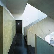 ArchitektInnen / KünstlerInnen: Walter Stelzhammer<br>Projekt: Kallco Schlossgasse<br>Aufnahmedatum: 08/00<br>Format: 6x9cm C-Dia<br>Lieferformat: Dia-Duplikat, Scan 300 dpi<br>Bestell-Nummer: 000803-12B<br>