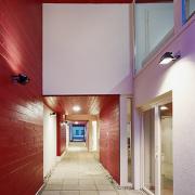 ArchitektInnen / KünstlerInnen: t-hoch-n Ziviltechniker GmbH<br>Projekt: tww - Theater Westliches Weinviertel<br>Aufnahmedatum: 04/08<br>Format: 6x9cm C-Neg<br>Lieferformat: C-Print, Scan 300 dpi<br>Bestell-Nummer: 080417-27<br>