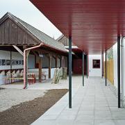 ArchitektInnen / KünstlerInnen: t-hoch-n Ziviltechniker GmbH<br>Projekt: tww - Theater Westliches Weinviertel<br>Aufnahmedatum: 04/08<br>Format: 6x9cm C-Neg<br>Lieferformat: C-Print, Scan 300 dpi<br>Bestell-Nummer: 080417-17<br>