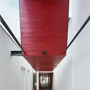 ArchitektInnen / KünstlerInnen: t-hoch-n Ziviltechniker GmbH<br>Projekt: tww - Theater Westliches Weinviertel<br>Aufnahmedatum: 04/08<br>Format: 6x9cm C-Neg<br>Lieferformat: C-Print, Scan 300 dpi<br>Bestell-Nummer: 080417-13<br>