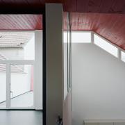 ArchitektInnen / KünstlerInnen: t-hoch-n Ziviltechniker GmbH<br>Projekt: tww - Theater Westliches Weinviertel<br>Aufnahmedatum: 04/08<br>Format: 6x9cm C-Neg<br>Lieferformat: C-Print, Scan 300 dpi<br>Bestell-Nummer: 080417-24<br>