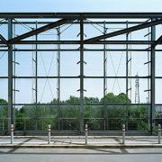 ArchitektInnen / KünstlerInnen: Otto Häuselmayer<br>Projekt: Lärmschutzwand<br>Aufnahmedatum: 06/08<br>Format: 6x9cm C-Dia<br>Lieferformat: Dia-Duplikat, Scan 300 dpi<br>Bestell-Nummer: 080602-01<br>