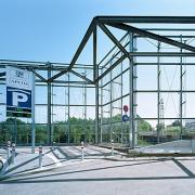 ArchitektInnen / KünstlerInnen: Otto Häuselmayer<br>Projekt: Lärmschutzwand<br>Aufnahmedatum: 06/08<br>Format: 6x9cm C-Dia<br>Lieferformat: Dia-Duplikat, Scan 300 dpi<br>Bestell-Nummer: 080602-11<br>