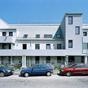 ArchitektInnen / KünstlerInnen: Georg W. Reinberg<br>Projekt: WHA Schellenseegasse<br>Aufnahmedatum: 06/08<br>Format: 6x9cm C-Dia<br>Lieferformat: Dia-Duplikat, Scan 300 dpi<br>Bestell-Nummer: 080603-18<br>