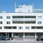 ArchitektInnen / KünstlerInnen: Otto Häuselmayer<br>Projekt: WHA Katharinengasse<br>Aufnahmedatum: 06/08<br>Format: 6x9cm C-Dia<br>Lieferformat: Dia-Duplikat, Scan 300 dpi<br>Bestell-Nummer: 080601-01<br>