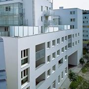 ArchitektInnen / KünstlerInnen: Otto Häuselmayer<br>Projekt: WHA Katharinengasse<br>Aufnahmedatum: 06/08<br>Format: 6x9cm C-Dia<br>Lieferformat: Dia-Duplikat, Scan 300 dpi<br>Bestell-Nummer: 080601-24<br>