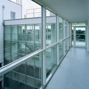 ArchitektInnen / KünstlerInnen: Otto Häuselmayer<br>Projekt: WHA Katharinengasse<br>Aufnahmedatum: 06/08<br>Format: 6x9cm C-Dia<br>Lieferformat: Dia-Duplikat, Scan 300 dpi<br>Bestell-Nummer: 080601-27<br>