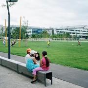 ArchitektInnen / KünstlerInnen: Hager Partner AG<br>Projekt: Rudolf Bednar Park<br>Aufnahmedatum: 08/08<br>Format: 6x7cm C-Neg<br>Lieferformat: Scan 300 dpi<br>Bestell-Nummer: 080808-19<br>