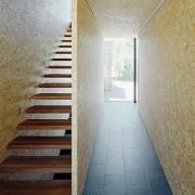ArchitektInnen / KünstlerInnen: grundstein<br>Projekt: Haus Sch.<br>Aufnahmedatum: 08/08<br>Format: 6x9cm C-Neg<br>Lieferformat: C-Print, Scan 300 dpi<br>Bestell-Nummer: 080819-15<br>