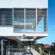 ArchitektInnen / KünstlerInnen: t-hoch-n Ziviltechniker GmbH<br>Projekt: Haus R.<br>Aufnahmedatum: 06/08<br>Format: 6x9cm C-Dia<br>Lieferformat: Dia-Duplikat, Scan 300 dpi<br>Bestell-Nummer: 080618-10<br>